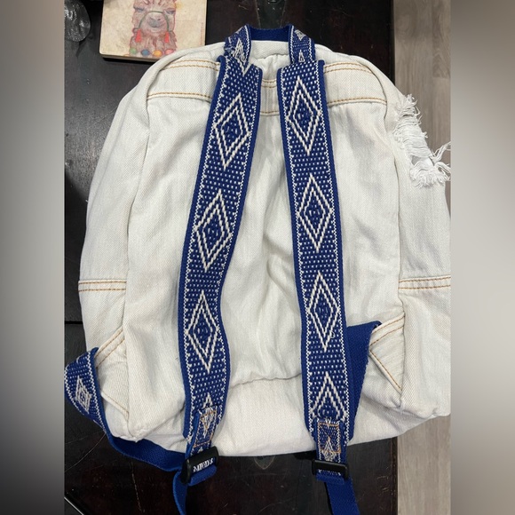 Blowfish White and blue backpack - Picture 4 of 6